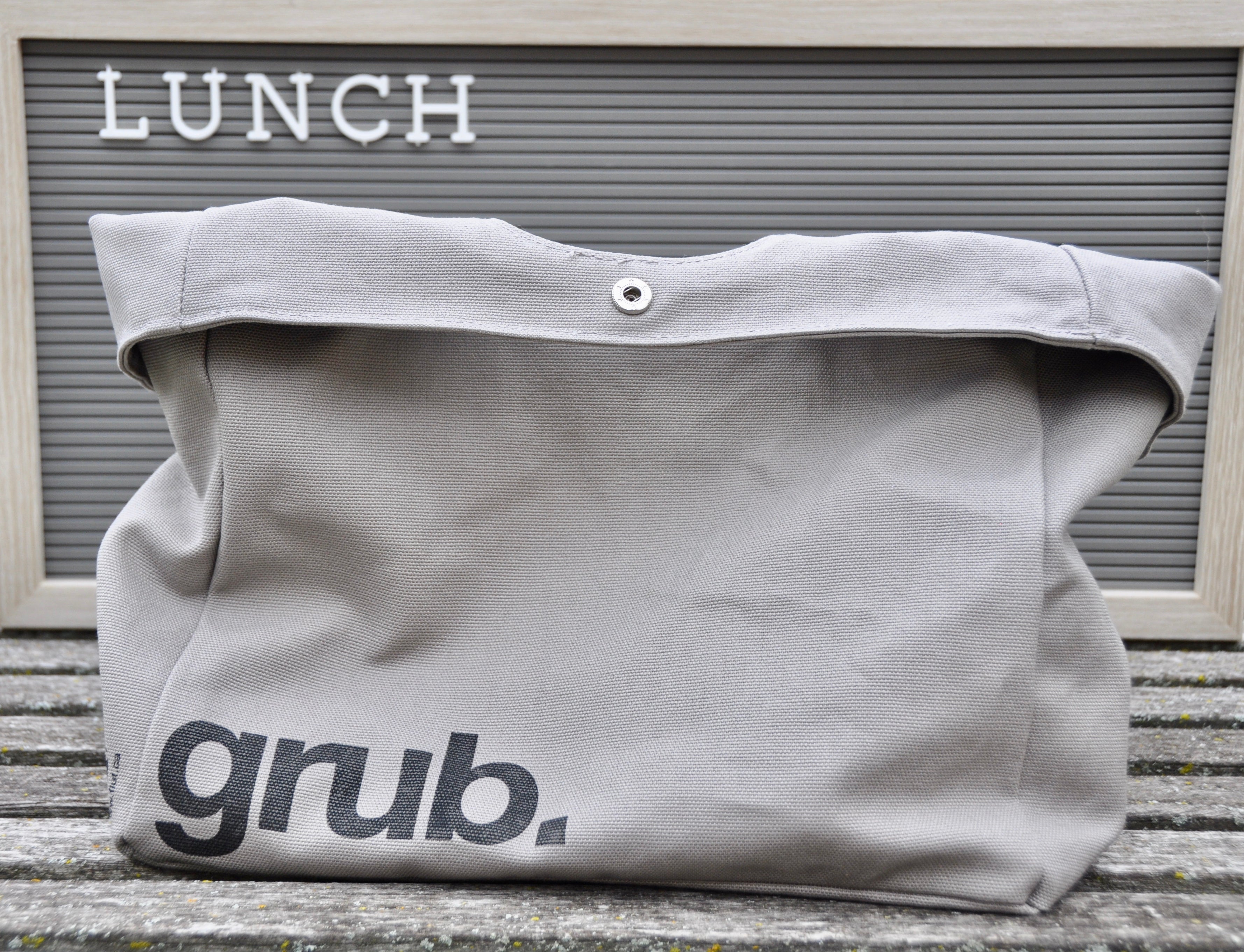 large lunch bags for adults